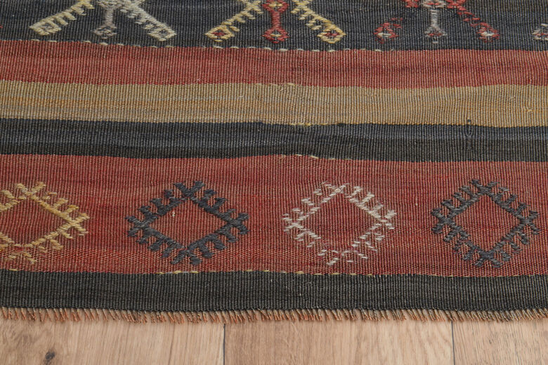 2x5, Vintage Oushak Kilim Runner