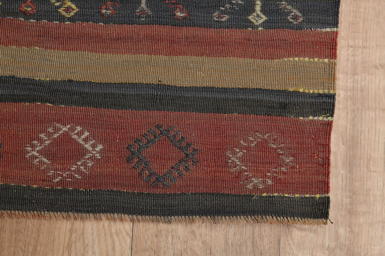 2x5, Vintage Oushak Kilim Runner