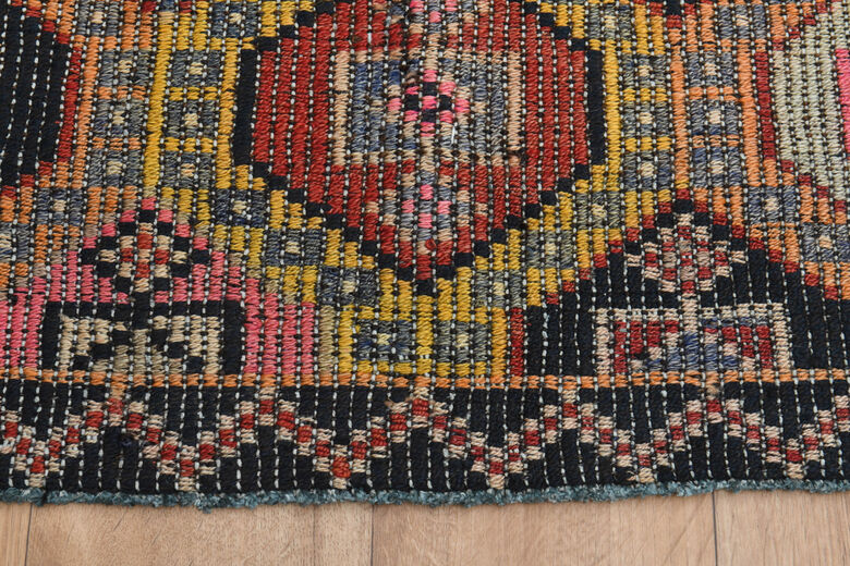 5x8, Washable Turkish Kilim Rug