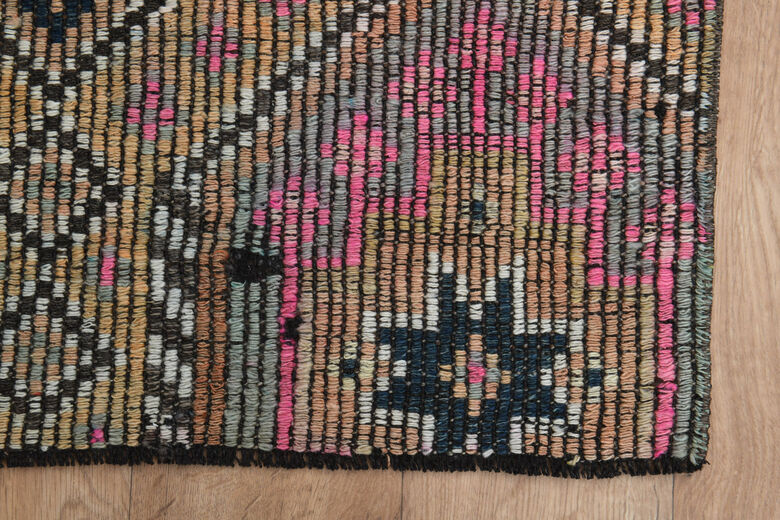 4x4, Minimalist Vintage Kilim