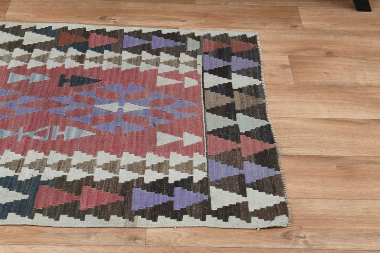 3x4, Geometric Pattern Vintage Kilim