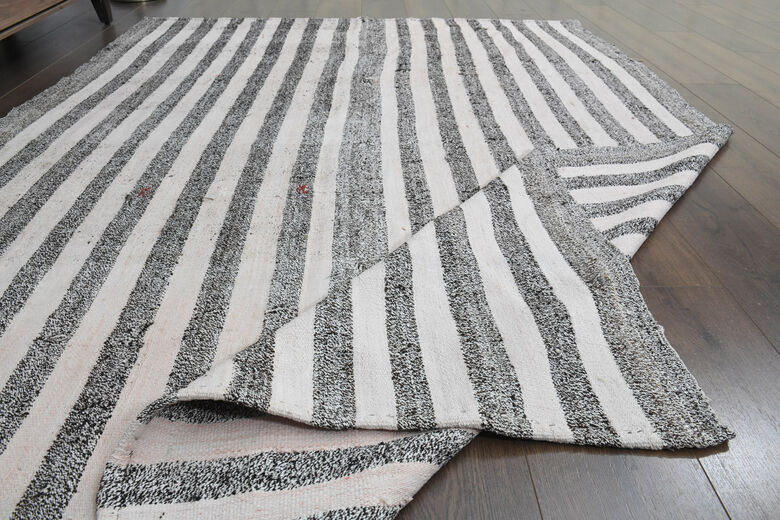 6x8, White Gray Flatweave Antique Kilim