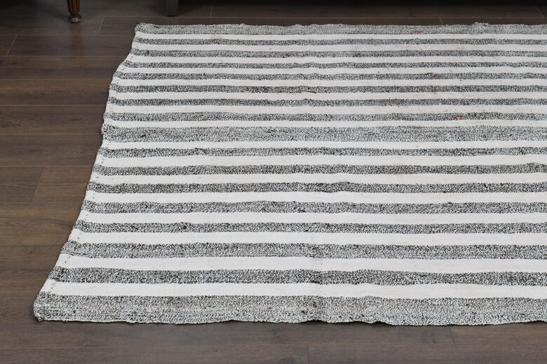 6x8, White Gray Flatweave Antique Kilim