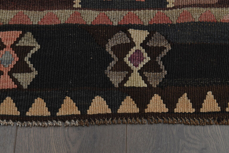 4x10, Geometric Style Vintage Runner