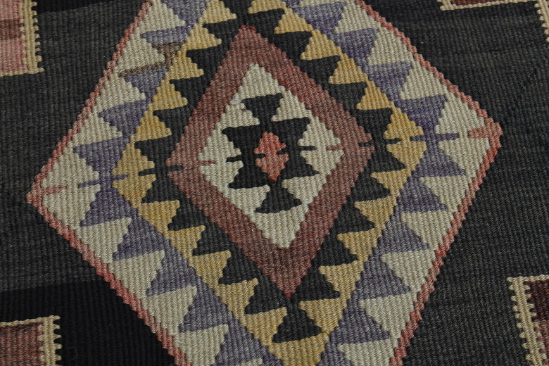 4x10, Geometric Style Vintage Runner