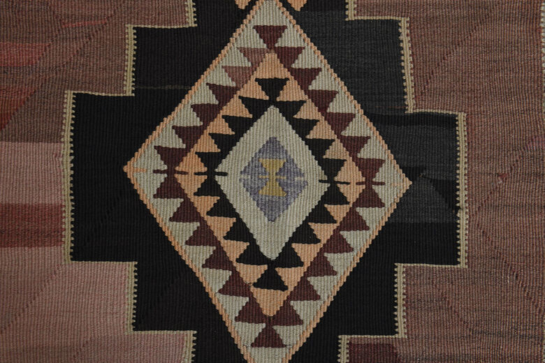 4x10, Geometric Style Vintage Runner