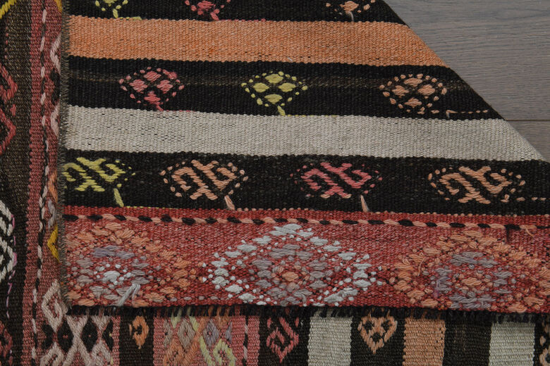 6x9, Handmade Vintage Kilim Runner