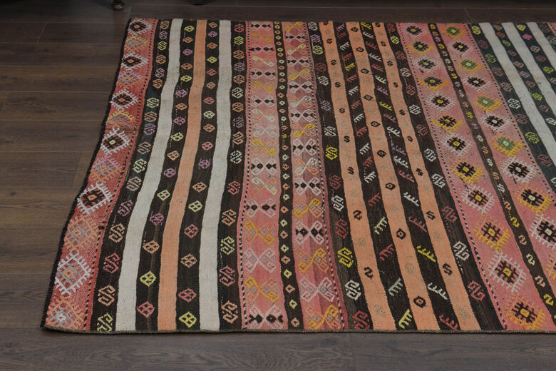 6x9, Handmade Vintage Kilim Runner