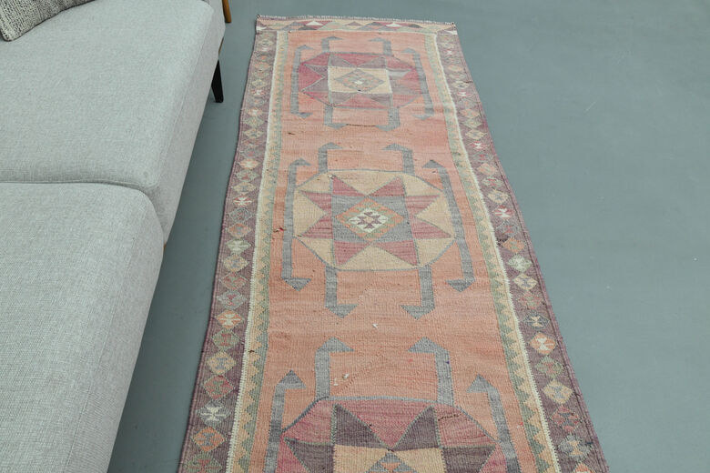 3x10, Faded Pink Vintage Runner