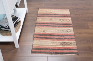 Vintage Small Rug - Thumbnail