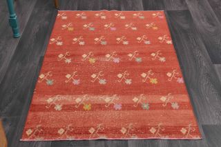 Ikat Vintage Area Rug - Thumbnail