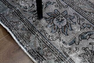 Minimalist Washable Vintage Turkish Rug - Thumbnail