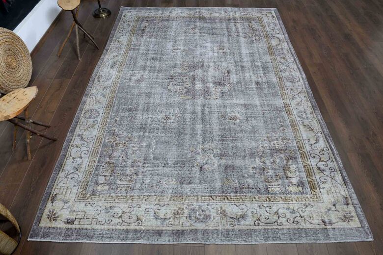 Handmade Vintage Turkish Rug