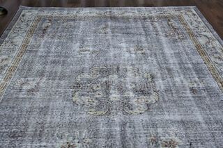 Handmade Vintage Turkish Rug - Thumbnail