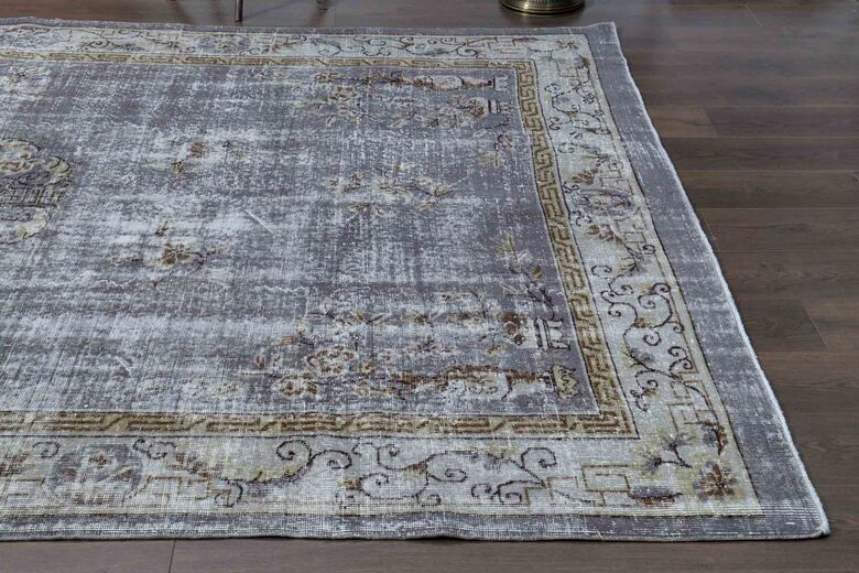 Handmade Vintage Turkish Rug