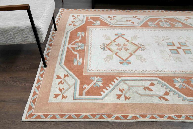 Herki Style Antique Area Rug