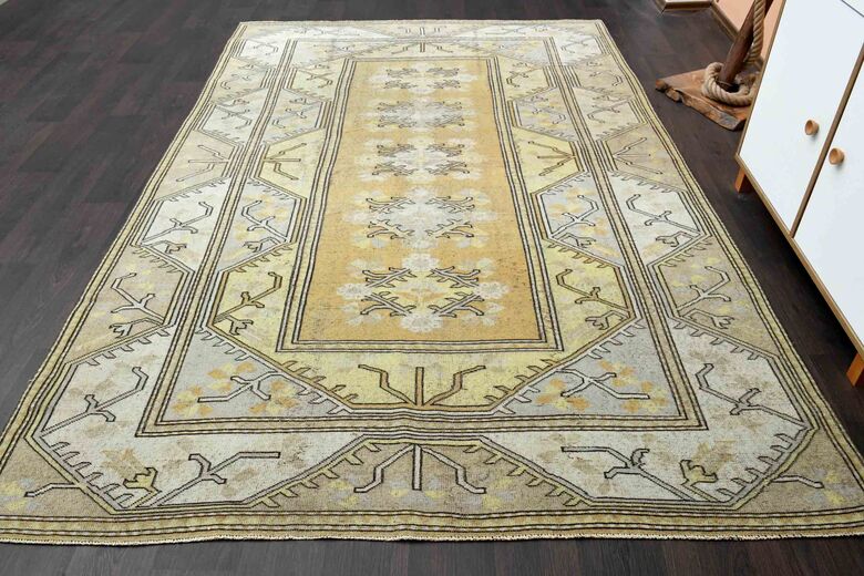 Tribal Vintage Rug