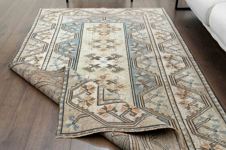 Wool Woven Vintage Turkish Rug