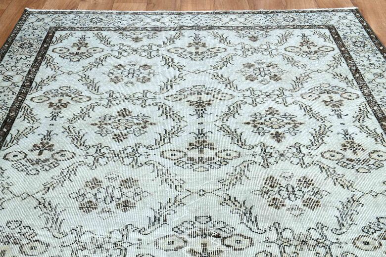 Room Decor Antique Rug