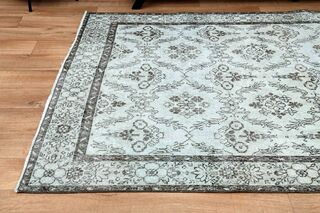 Room Decor Antique Rug - Thumbnail