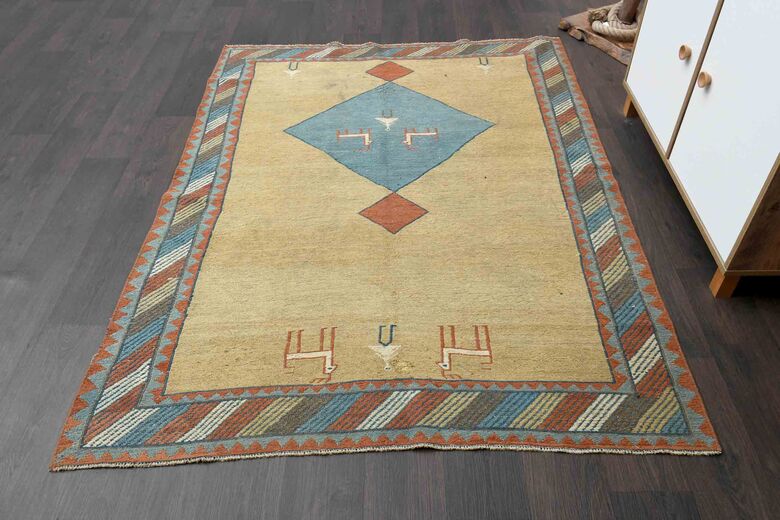 Interior Designer Vintage Rug