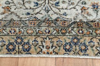 Wool Vintage Turkish Rug - Thumbnail