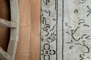 Minimalist Vintage Turkish Rug - Thumbnail