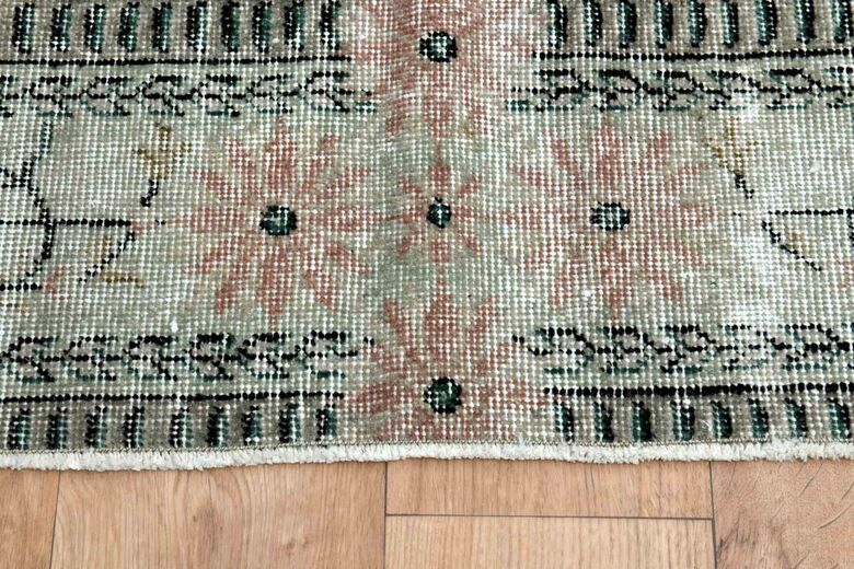 High Quality Vintage Oushak Rug