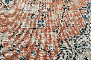 Handmade Vintage Turkish Rug - Thumbnail