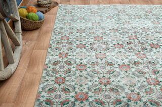 Room Decor Vintage Rug - Thumbnail