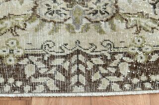 Minimalist Vintage Turkish Rug - Thumbnail