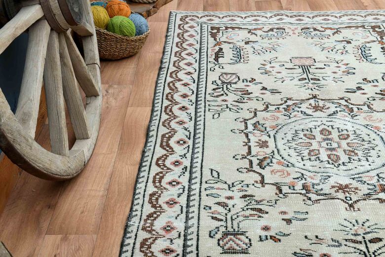 Interior Designer Vintage Rug