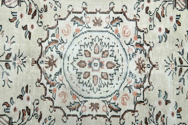 Interior Designer Vintage Rug