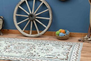 Interior Designer Vintage Rug - Thumbnail