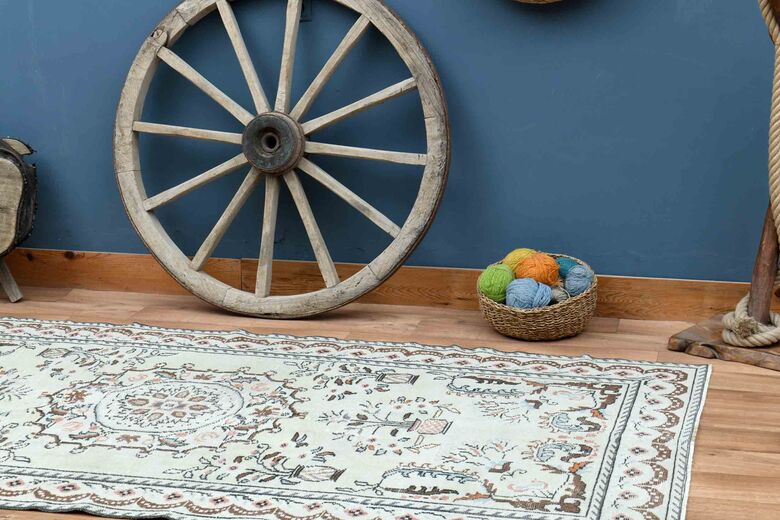 Interior Designer Vintage Rug