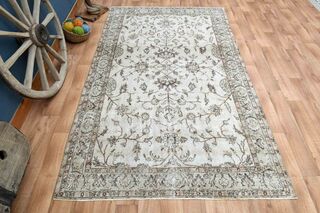 Floral Pattern Turkish Rug - Thumbnail