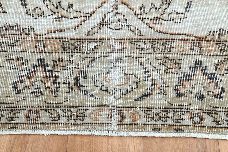 Floral Pattern Turkish Rug