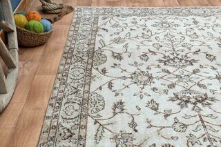 Floral Pattern Turkish Rug - Thumbnail