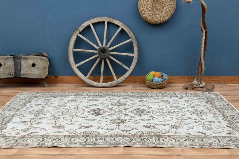 Floral Pattern Turkish Rug