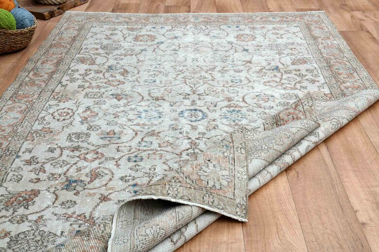 Anti-Allergenic Antique Turkish Rug