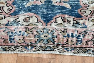 Handwoven Vintage Rug - Thumbnail