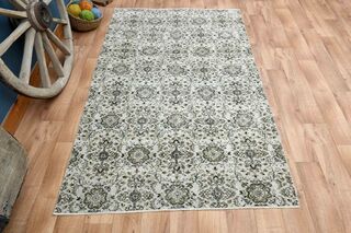 Retro Style Vintage Rug - Thumbnail