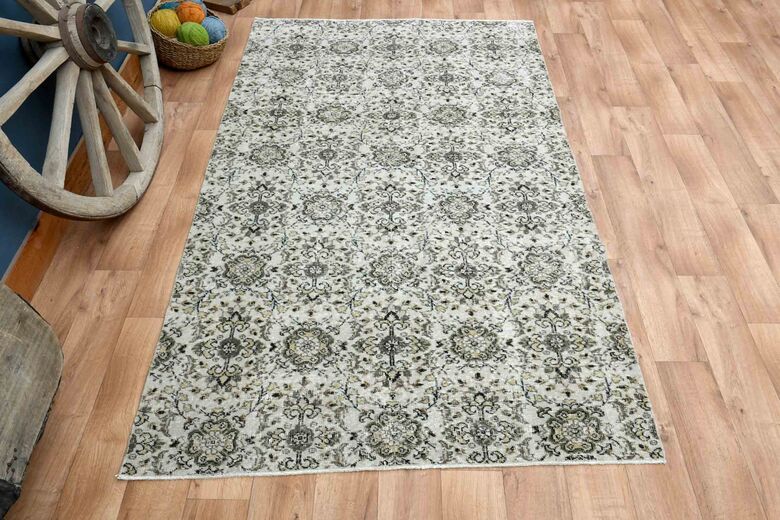 Retro Style Vintage Rug