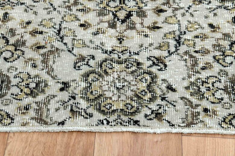 Retro Style Vintage Rug