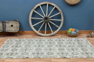 Retro Style Vintage Rug - Thumbnail