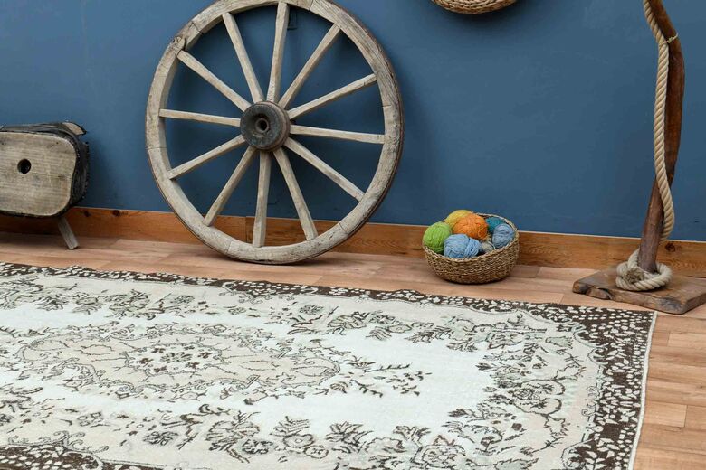 Handmade Antique Rug