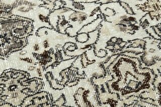 Minimalist Vintage Turkish Rug - Thumbnail