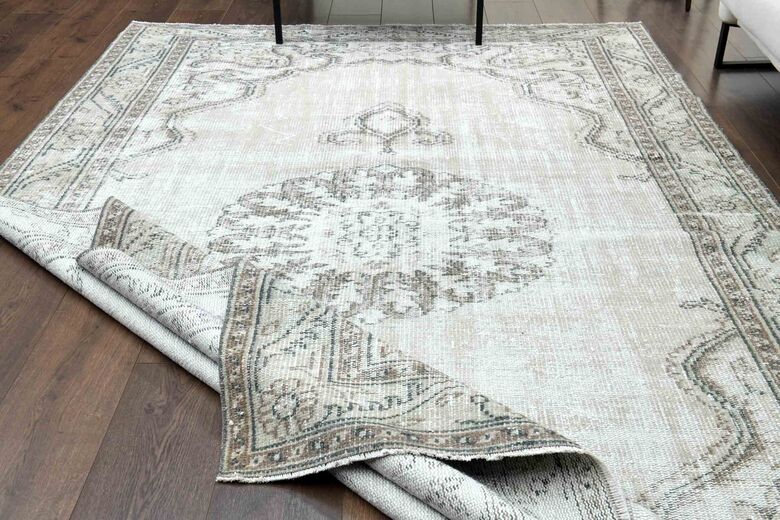 Farmhouse Decor Vintage Rug