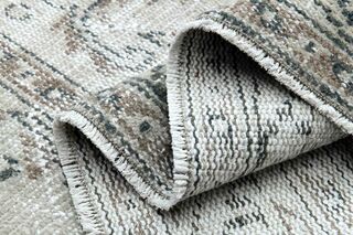 Farmhouse Decor Vintage Rug - Thumbnail