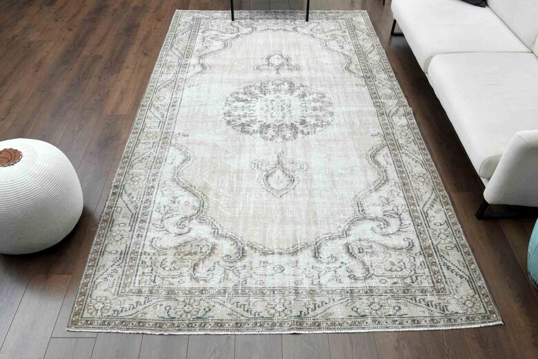 Farmhouse Decor Vintage Rug